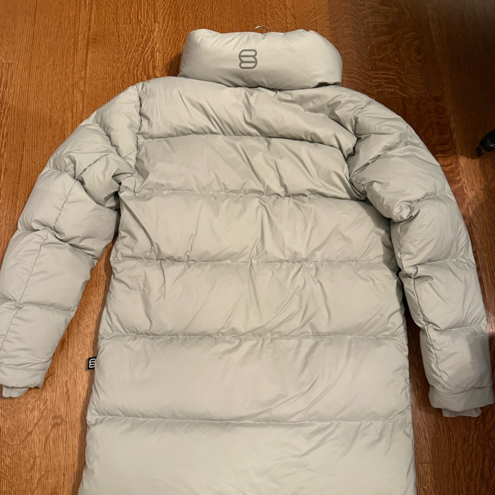 Aritzia The Supersinch super puff mid Puffer Coat in Tree Fog Grey NWT sz S - Picture 4 of 4